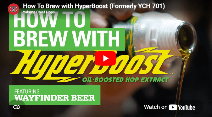 "Comment brasser avec HyperBoost": image miniature vidéo d'un homme tenant une boîte de conserve
